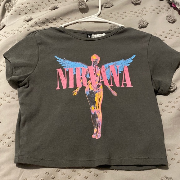 H&M Tops - nirvana tee